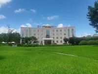 白玉蘭飯店（東台條子泥景區店） 黃海森林公園-木屋群落杉語木屋附近的飯店