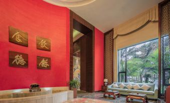 Regal Palace Resort - Housity