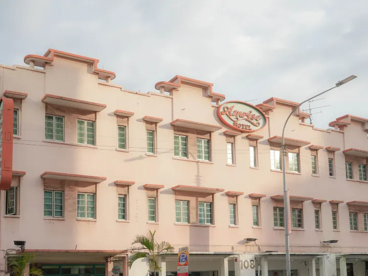 Amrise Hotel