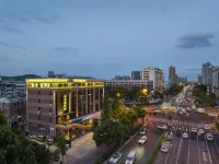 Porter New Century Hotel (Taizhou Jiaojiang Commercial Street)