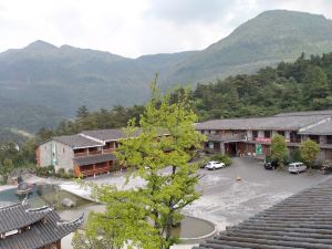 Wuling Shanzhai Resort Hotel