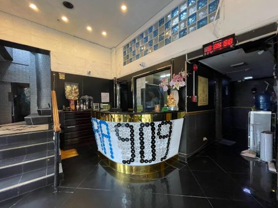 Furutech Hostel