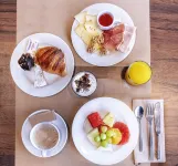 中央飯店 萊昂 卡米諾 - 早餐