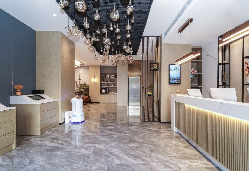 2. 웨이팅 호텔 상..