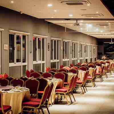 TH HOTEL Dining/Meeting Rooms