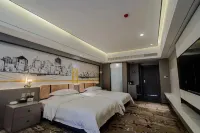 Chifeng Golden Lion Crown Xishang Jiayan Hotel