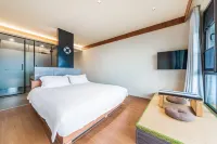 Sea sunrise · Tianjingsha · Seaview Holiday Home