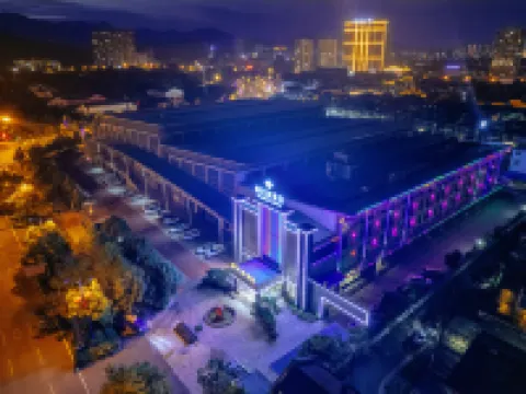 新天地ホテル（曲靖羅平スポーツセンター） 羅平のホテル