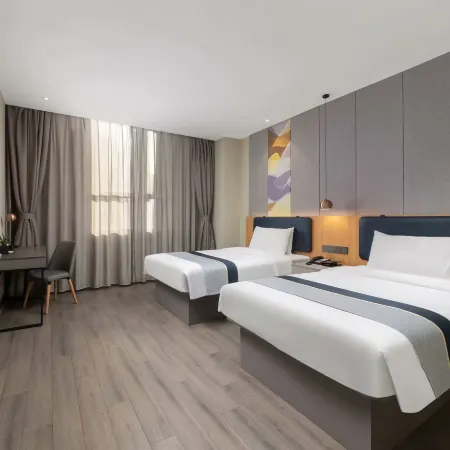 Homeinn Ruibo Cloud Hotel (Hami Railway Station Chuntianli Community Branch)