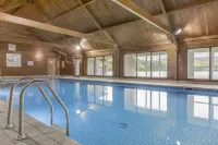 The Kenmore Club - Pools