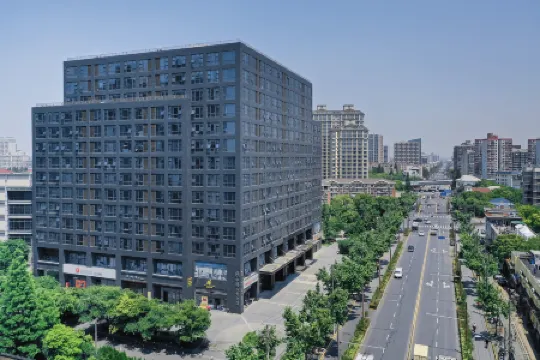 JI Hotel (Shanghai Wujiaochang Xiangyin Road Subway Station) Отели рядом с достопримечательностью «Shanghai Zhongyuan Stadium Branch (North Gate)»