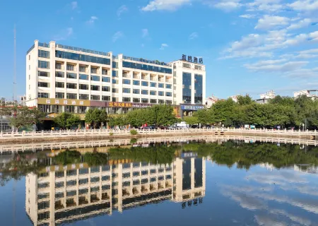 Lano Hotel Отели в г. Динань