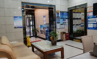 Longchang Jiutian Business Hotel
