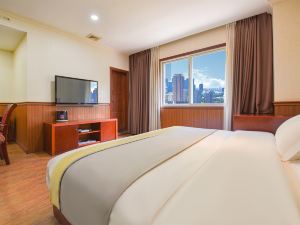 Yihao Smart Hotel (Tongliang Longcheng Avenue)