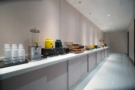 Shanxi Wenlv Flowerhome Hotel (Yingze Street Xinjian Road) Отели рядом с достопримечательностью «Taiyuan University of Science and Technology»