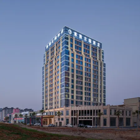Roman Cloud Hotel