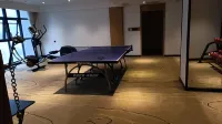 Jiaxing Haiyan Xiaoyu Business Hotel