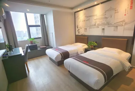 Dream House Cinema Hotel