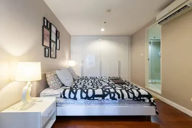 รูปภาพของBangkok belle9 luxury apartment [near Nana Square + Four-faced Buddha + Jodd Fairs Night Market]