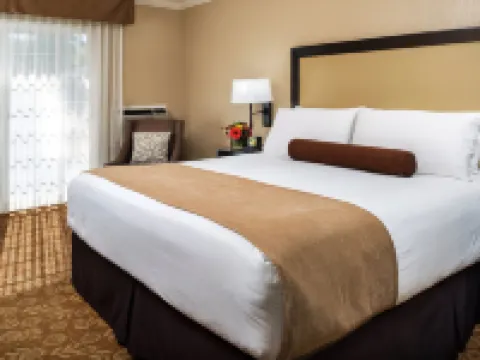 Creekside Inn Hotels in Palo Alto