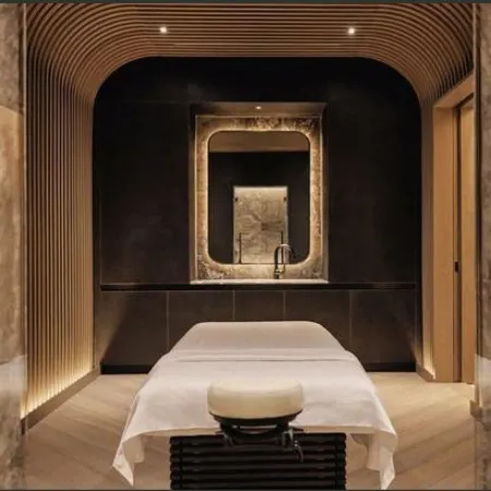 International Hotel.LuoYang