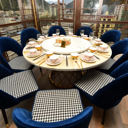 MAERkANG PO LING JIA SA HOTEL