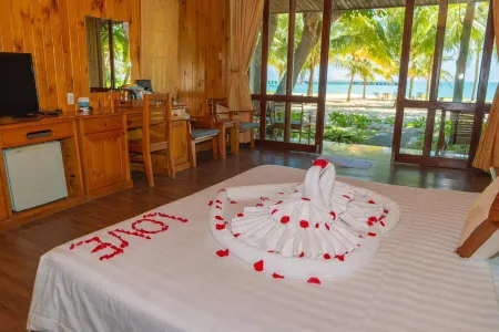 Tân Sơn Nhất Côn Đảo Resort