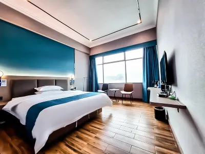 Fengling Wansmart Hotel (Qingxizhen No.3 Middle School Pedestrian Street)