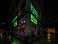 Fengxiang Bell Tower Hotel