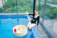 22Land Residence Hotel & Spa Hanoi - สระว่ายน้ำบนดาดฟ้า