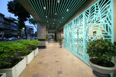 가오슝 아호텔 Xiahai Chenghuan Temple 주변 호텔