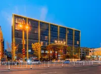 Divine Land Hotel فنادق في 