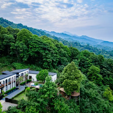 YuanYuanXiang Forest Retreat