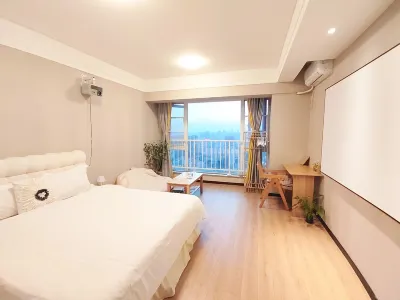 Milo Apartment (Guiyuan Temple Branch of Guobo Center)