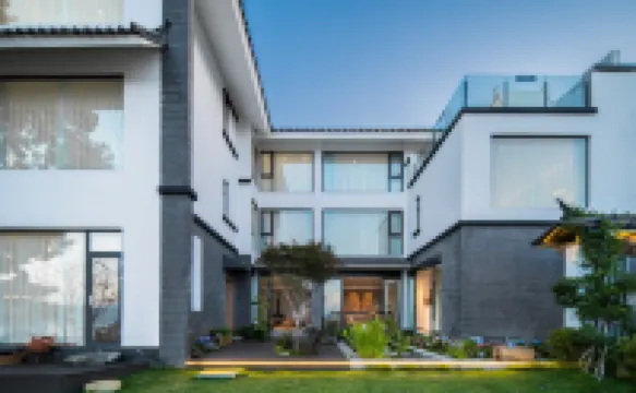 Dali Yutang Banshan Inn