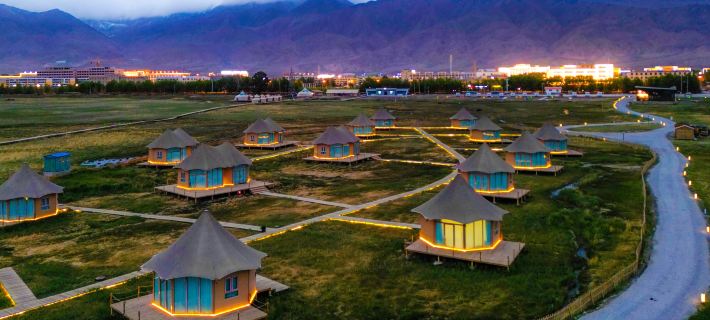 Da Qaidam Wild Luxury Hotel | City of Light & Shadow Hotels in Haixi Prefecture