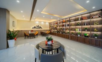 Yiyang Impression Movie Hotel (Yiyang Central Hospital Normal College)