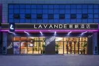 Lavande Hotel (Jingzhou High-speed Railway Station North Square, Fantawild Oriental Heritage Branch) - 4-Star