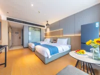 Daisu E-Sports Hotel (Huanghe Jiaotong Xueyuan Wuzhi High-Speed Railway Station) Hotels in Wuzhi County