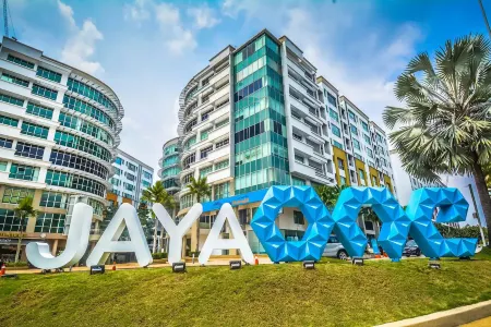 Pacific Tower Petaling Jaya Near Jaya One, University Malaya, Columbia Hospital by My Homez Отели рядом с достопримечательностью «The One Academy»