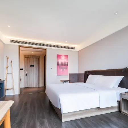 HanTing Hotel (Shan County Zhihui Square)