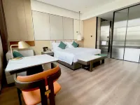 Holiday Villa Hotel & Suites, Weihai, Shandong, P.R.C