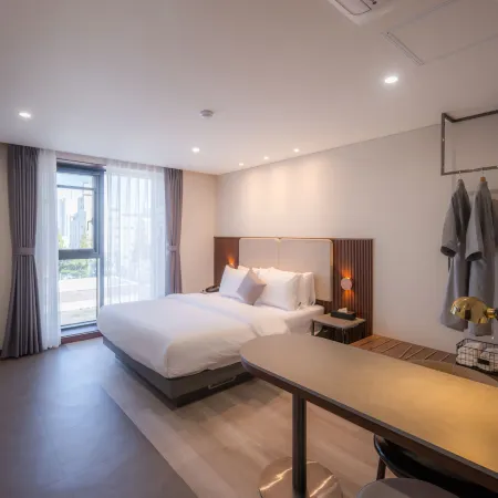 Hound Hotel Gijang-osiria
