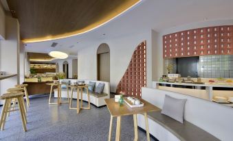 XINJI Hotel