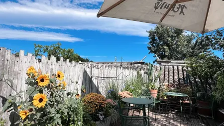 Peking Garden · Peking yard Siheyuan Hotel (Xidan Financial Street, Beijing)