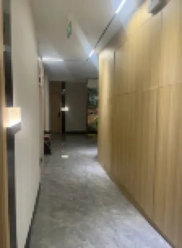 Sunshine Business Hotel (Shihua Road West Section 2)