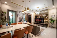 Luxury Home Landmark 81