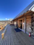 Yinshan·33 Vacation Homestay (Baihaba Store Scenic Area)