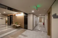 Ke Wang Homestay (Changsha Wuyi Square IFS Guojin Center Branch)