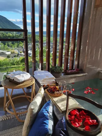 Day-Lily Inn (Tengchong Mayugu Hot Spring Town Store) Отели рядом с достопримечательностью «Mayu Valley Hot Spring Town»